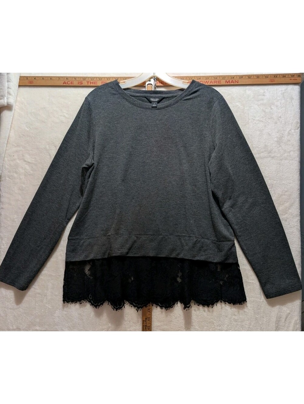 ⚓️ Simply Vera Vera Wang Charcoal Gray Black Lace Hem Long Sleeve Top Large